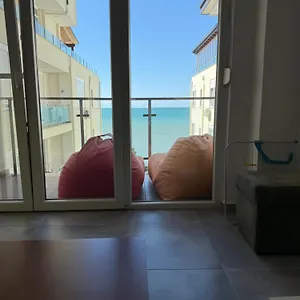  Apartment Kune